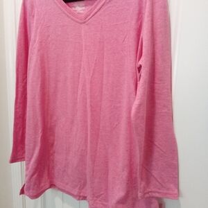 Danskin Now Plus Size 1X. Pink V-Neck Long Sleeve Athlectic Top